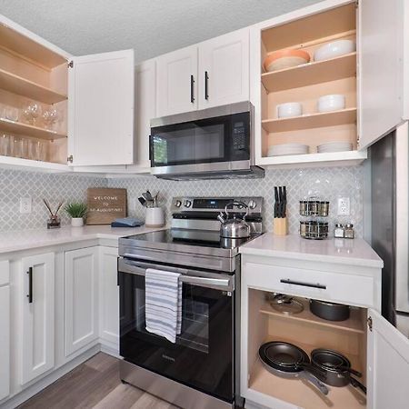 New Modern Bungalow Close To Downtown! Fully Fenced Yard St. Augustine Buitenkant foto