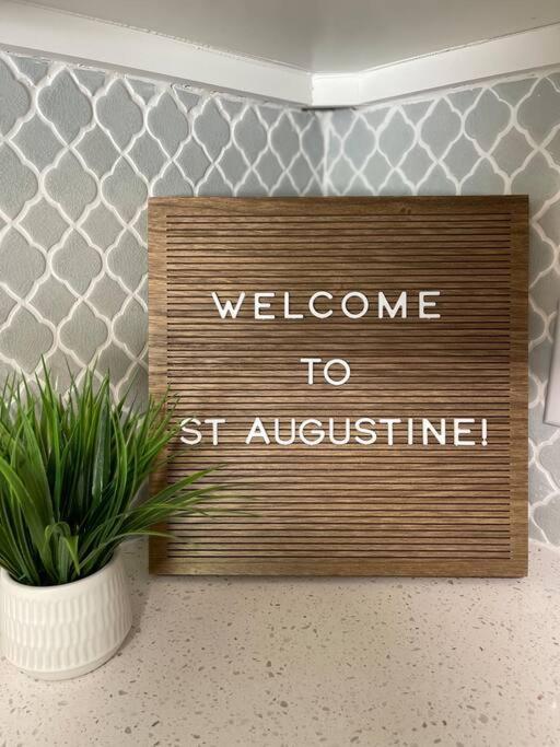 New Modern Bungalow Close To Downtown! Fully Fenced Yard St. Augustine Buitenkant foto