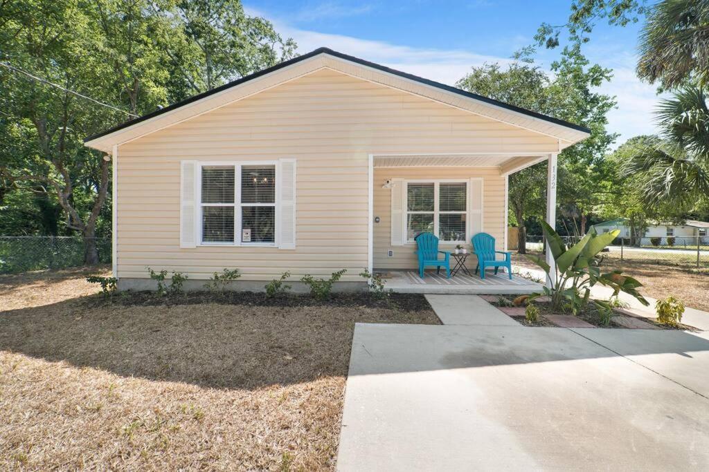 New Modern Bungalow Close To Downtown! Fully Fenced Yard St. Augustine Buitenkant foto