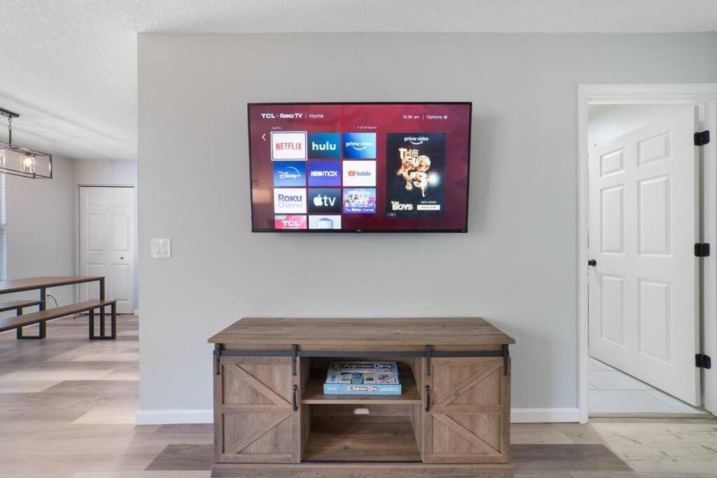 New Modern Bungalow Close To Downtown! Fully Fenced Yard St. Augustine Buitenkant foto